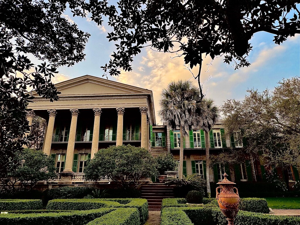 One of my favorite historic houses in Charleston  by congaree
