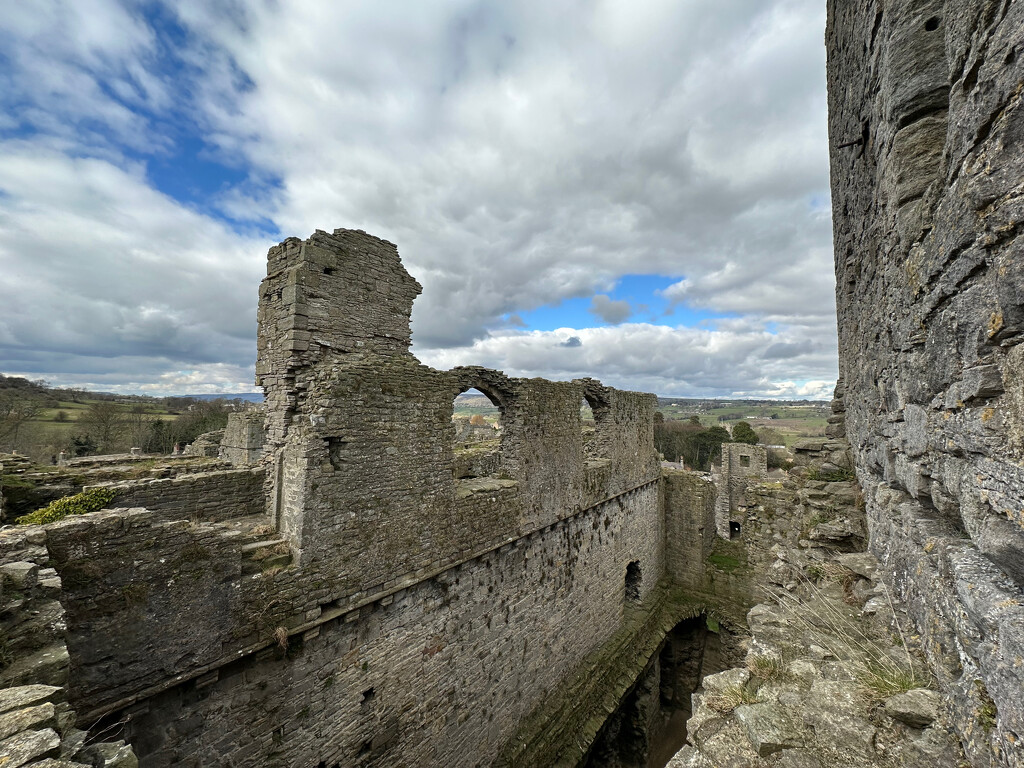 Middleham Castle by 365projectmaxine