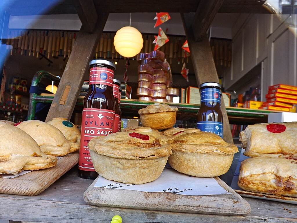 Pies  by ajisaac