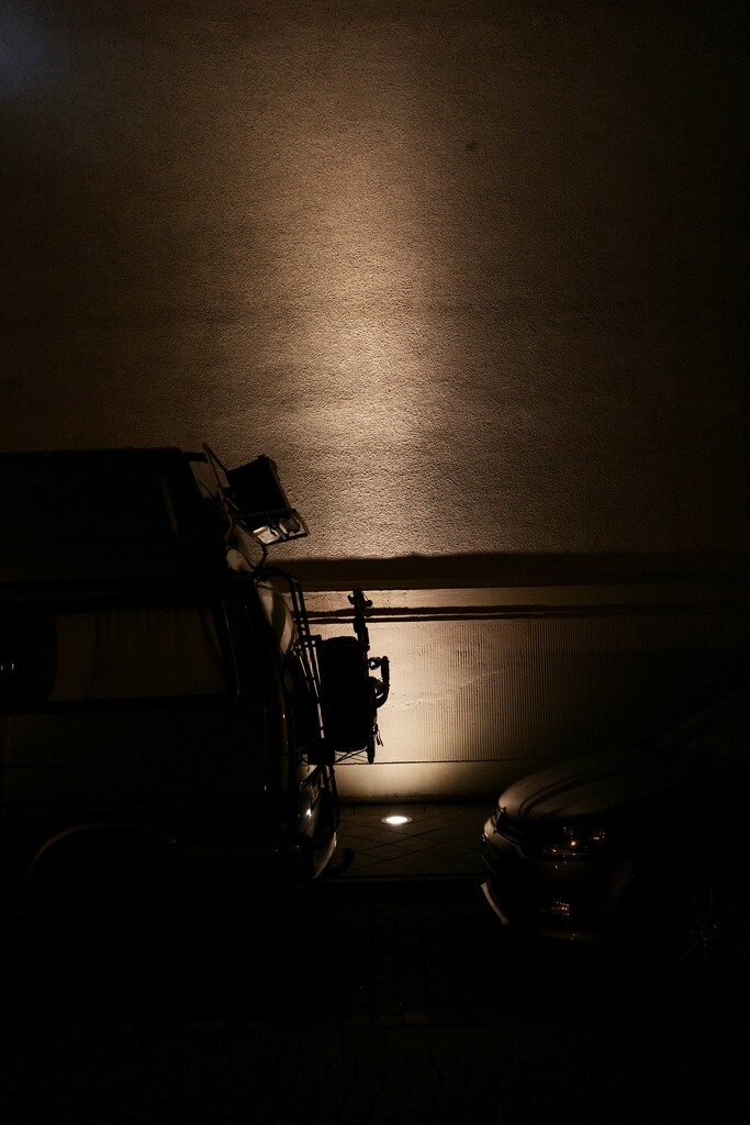 Bottom up light by vincent24