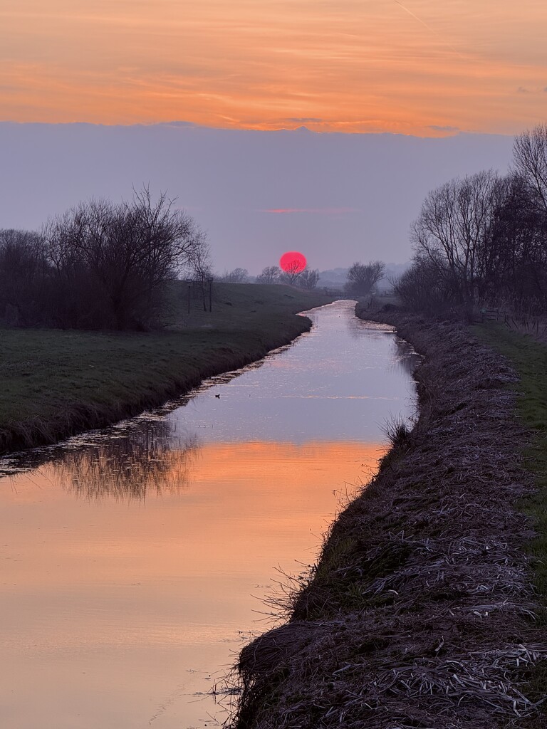 Hazy Sunset by phil_sandford