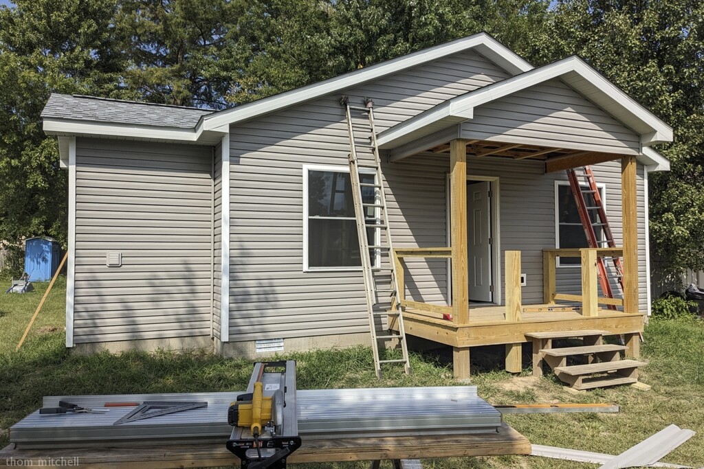 Done with siding! by rhoing