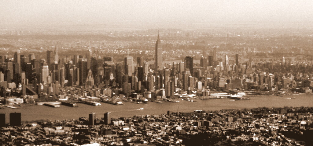 manhattan (22nd march 2014) by minsky365
