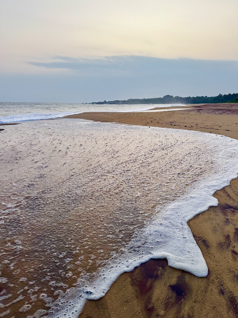 Flat wave.  by cocobella