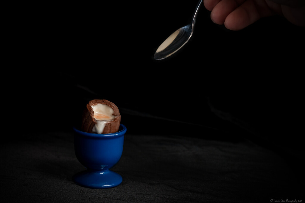 Creme Egg by nickspicsnz