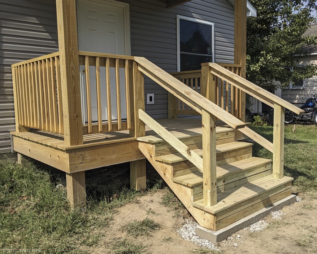 The front porch is done! by rhoing