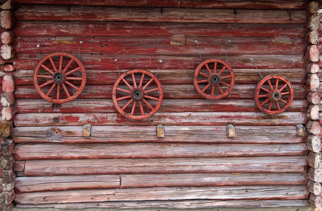 Wagon wheels by okvalle