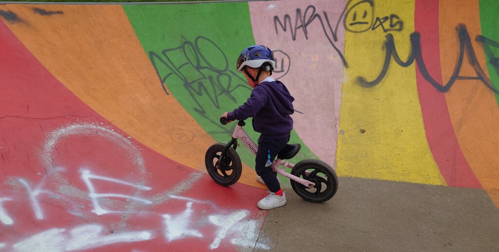 Inside the skate park bowl  by phil_howcroft