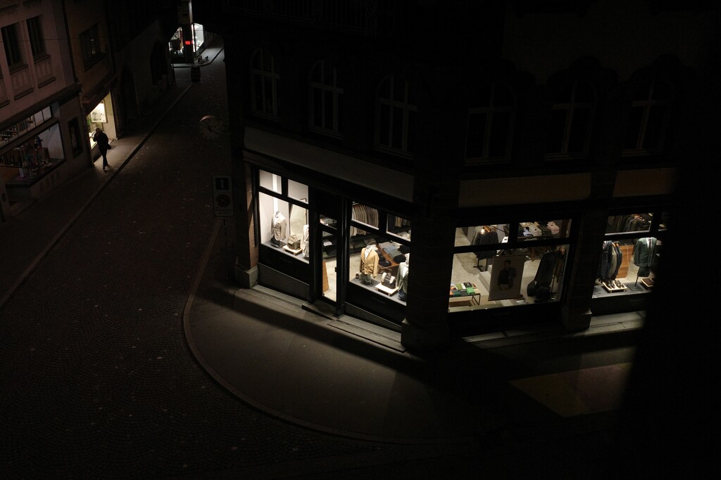 Night street  by vincent24