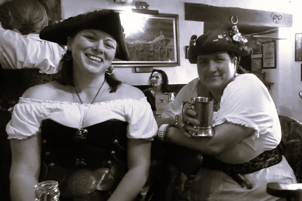 Yet more Pirates..... by cutekitty