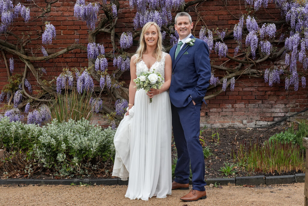 Bride and Groom : Pippa and Ivan  by phil_howcroft