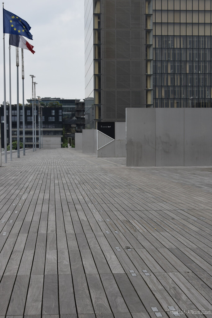 BNF F. Mitterand by parisouailleurs
