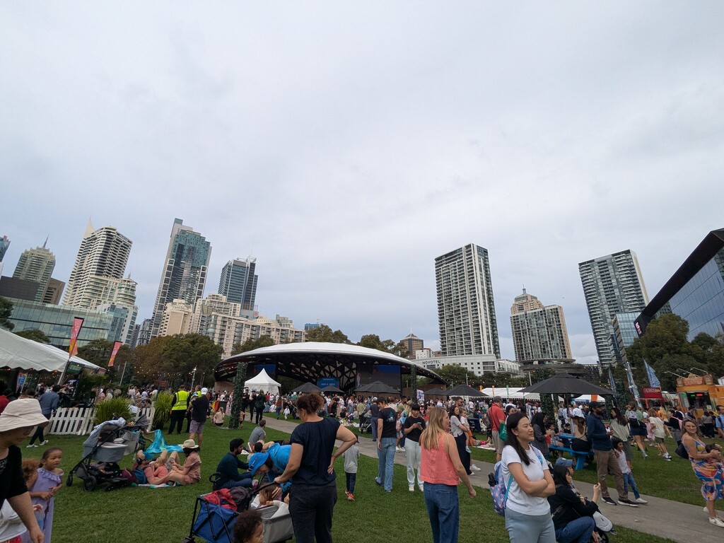 Comedy on the Green by elf