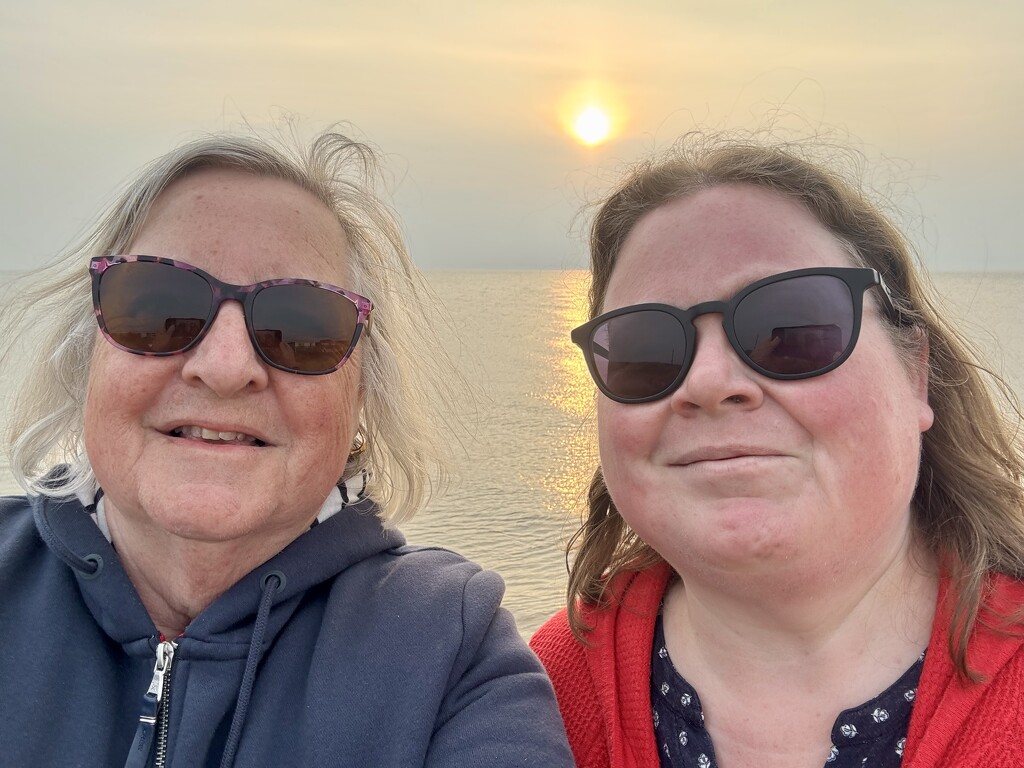 Beach Selfie by gillian1912