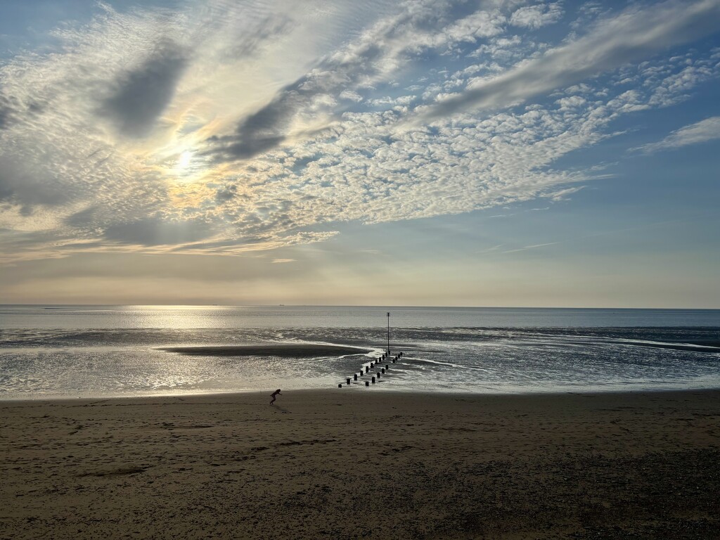 Another Day. Same Beach by gillian1912