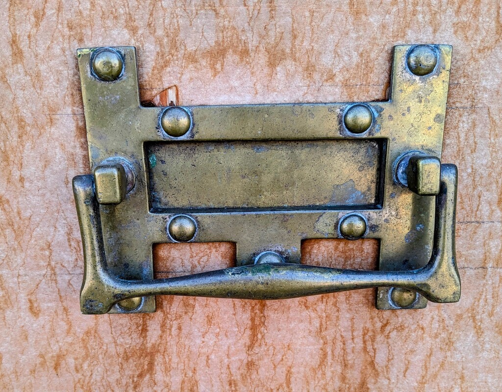 door knocker by wakuwaku