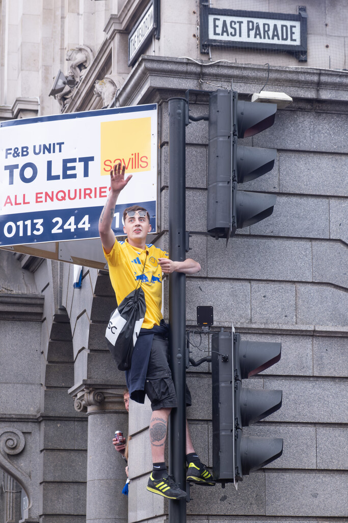 Taken at the Leeds United Victory Parade. by lumpiniman