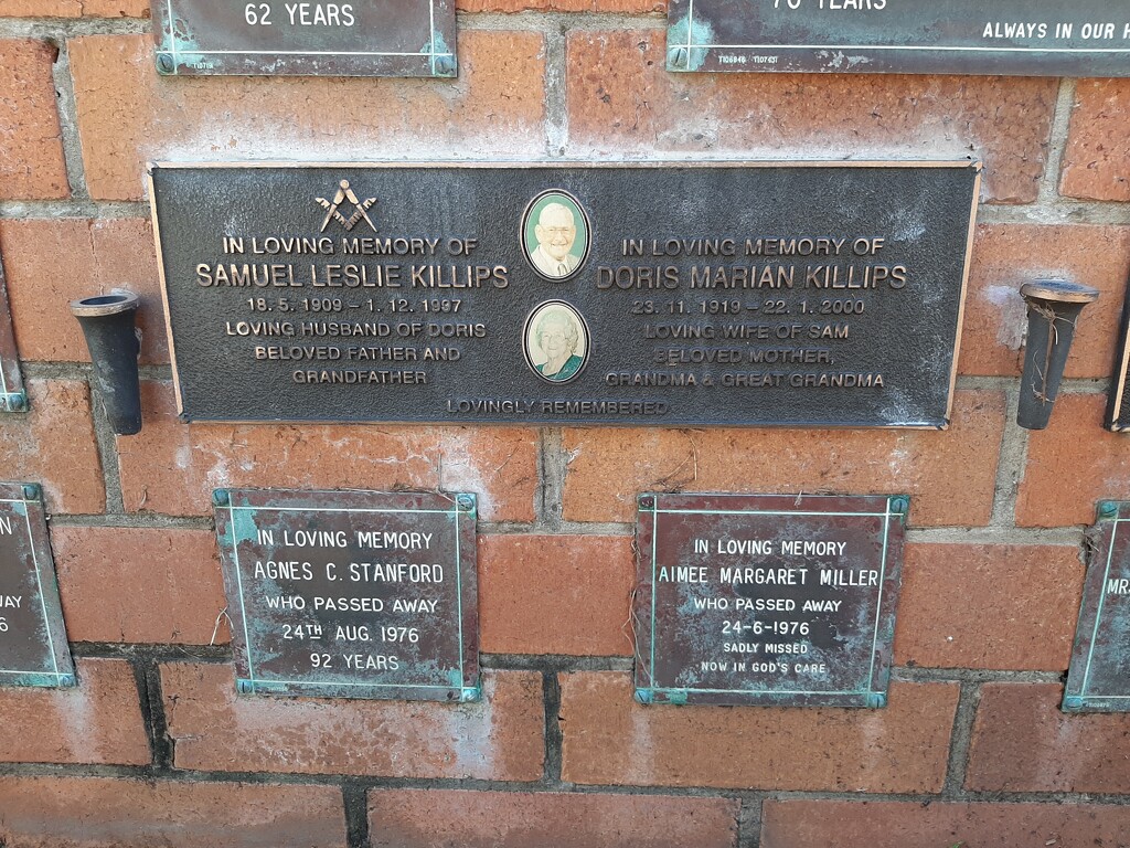 My Grandparent's Grave  by mozette