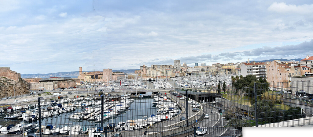 THE OLD PORT by sangwann