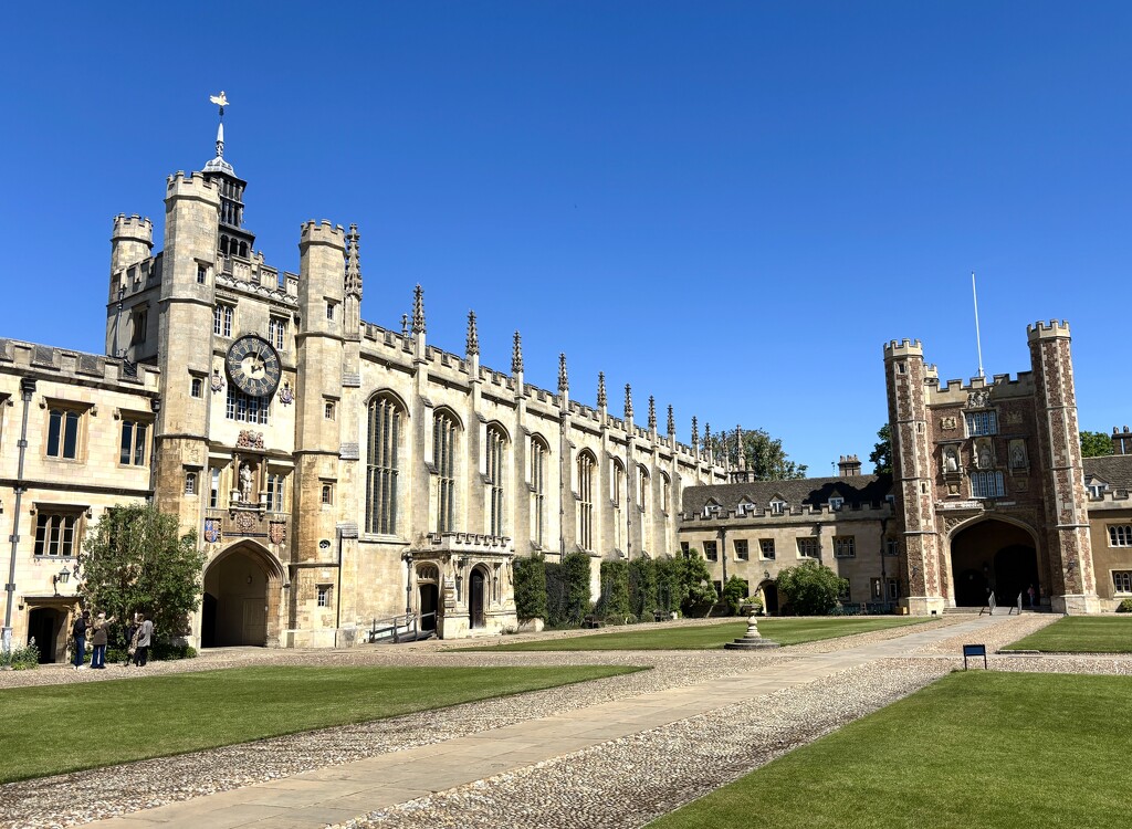 Cambridge Colleges #7 - Trinity by lizgooster