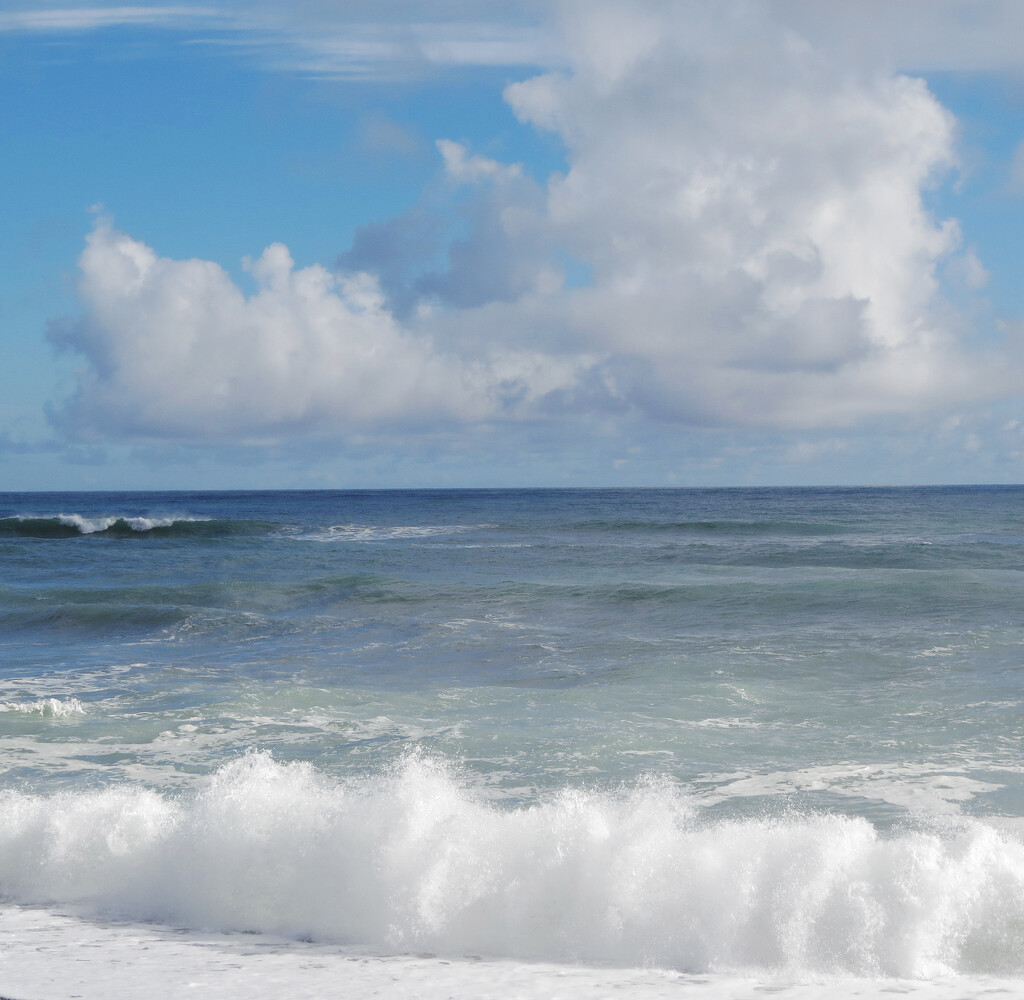 sea and sky by kali66