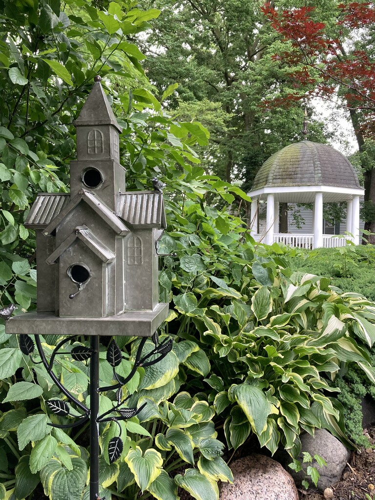 A charming garden scene. by illinilass