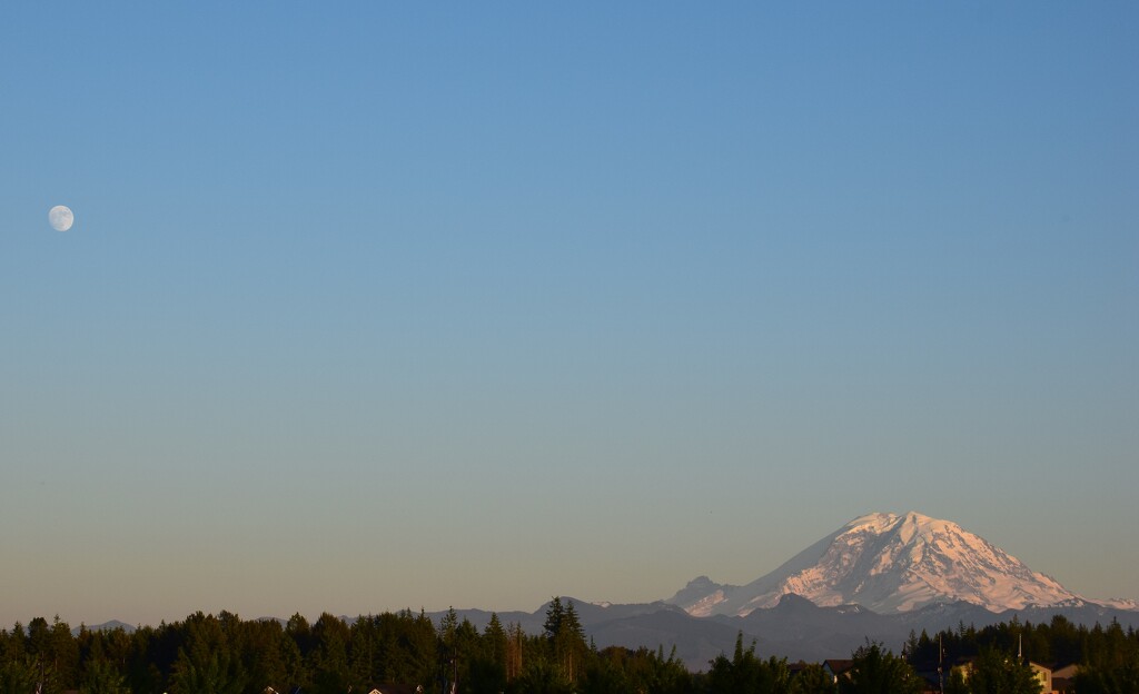 Mt. Rainier & Nearly Full Moon by richyoung