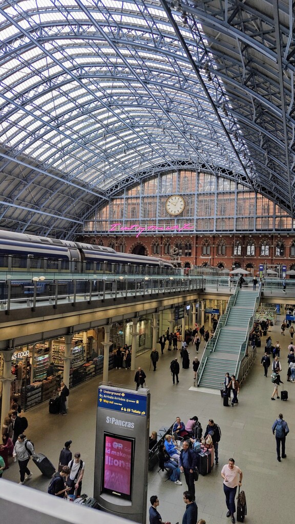 St Pancras station by nickrh14