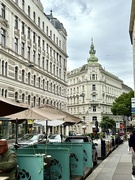 24th Jun 2025 - Strolling in Vienna. 
