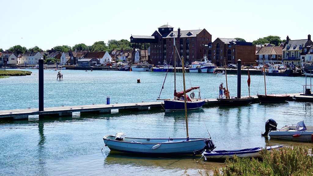 Quayside by carole_sandford