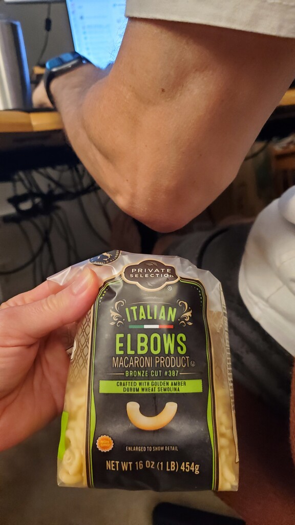 Italian Elbows by alophoto