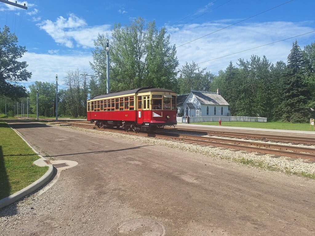 The Streetcar  by bkbinthecity