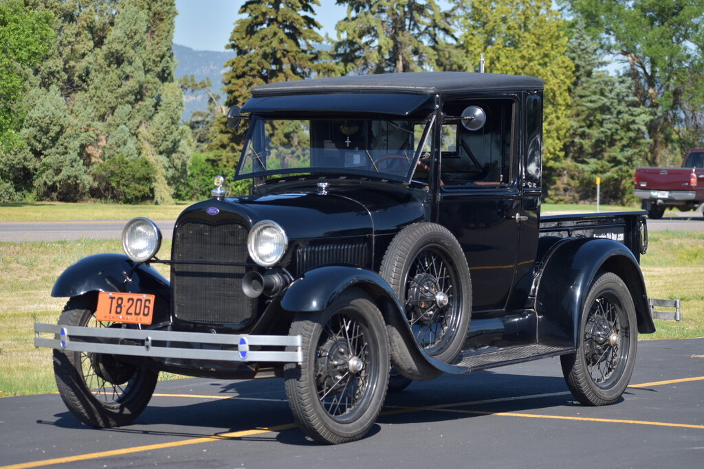 Vintage Ford  by bjywamer