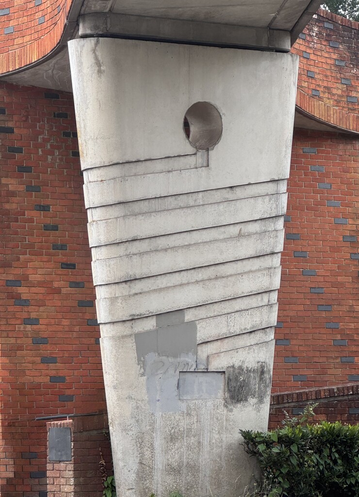 Footbridge stanchion by wakelys