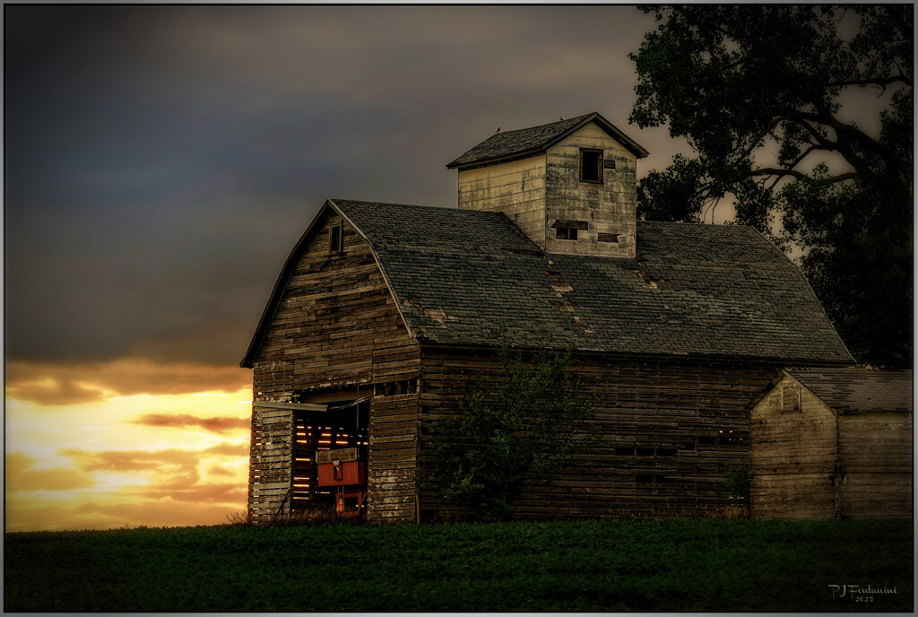 Midwest Sunset by bluemoon