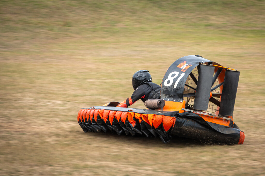 Hovercraft Racing by humphreyhippo