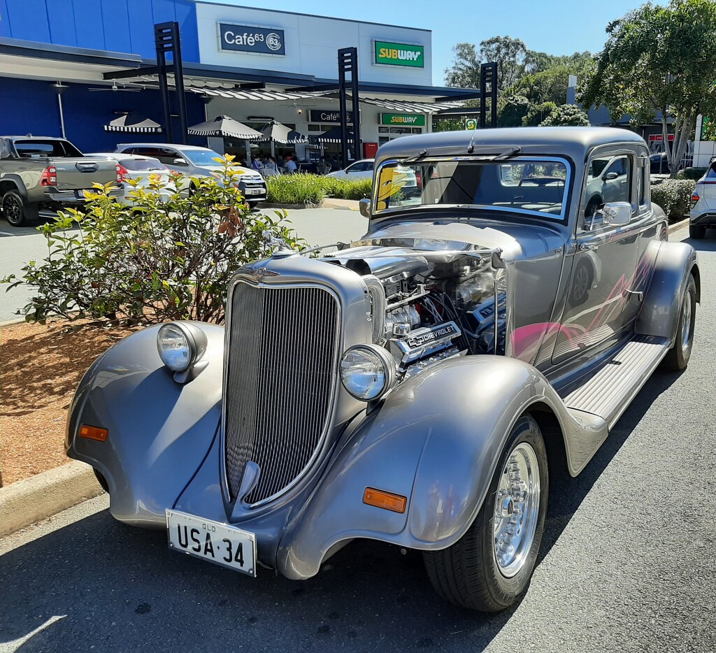 Hotrod Chevvy by mozette