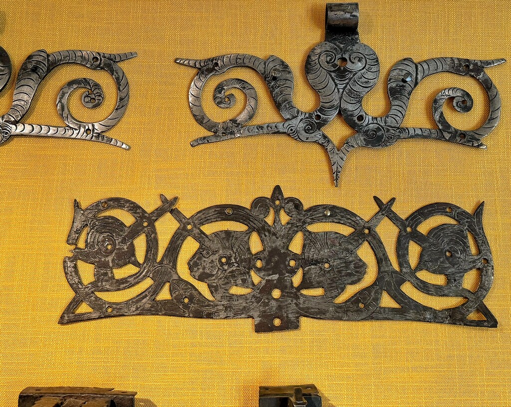 Wroughtiron heart.  by cocobella