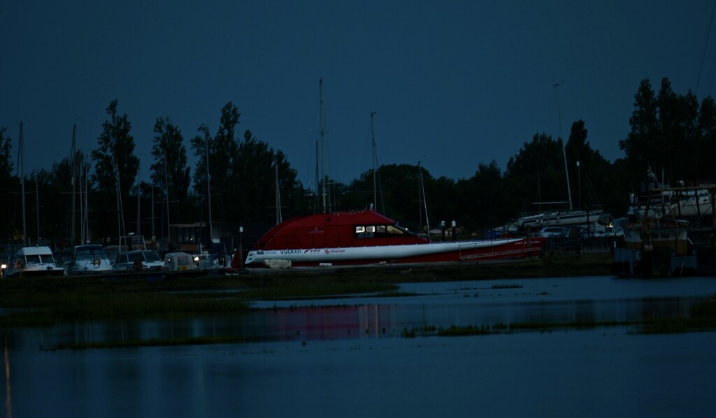 Darkness descends by wakelys