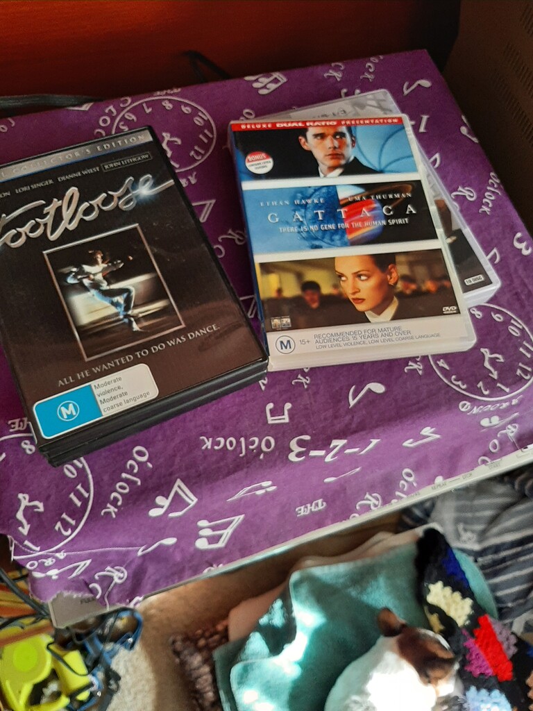 Movie Weekend  by mozette