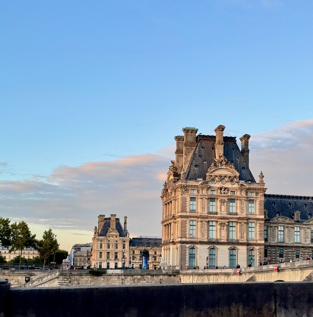 Louvre   by cocobella