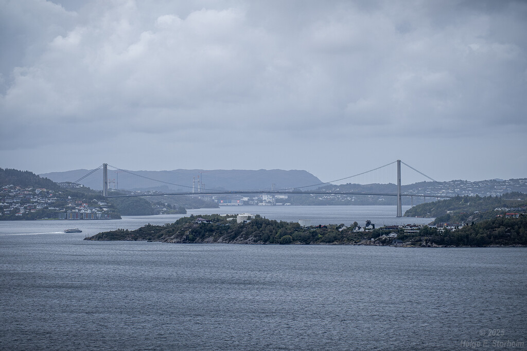 Bridge and boat by helstor365