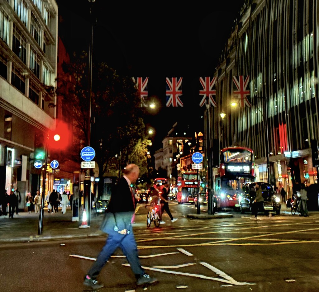 Oxford Street, London  by rensala