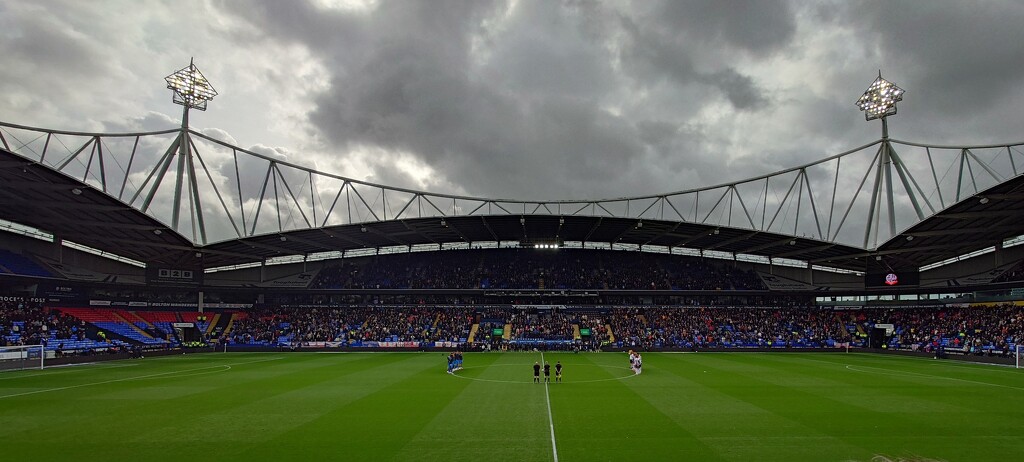 One minute silence for the Heaton park synagogue attack  by phil_howcroft