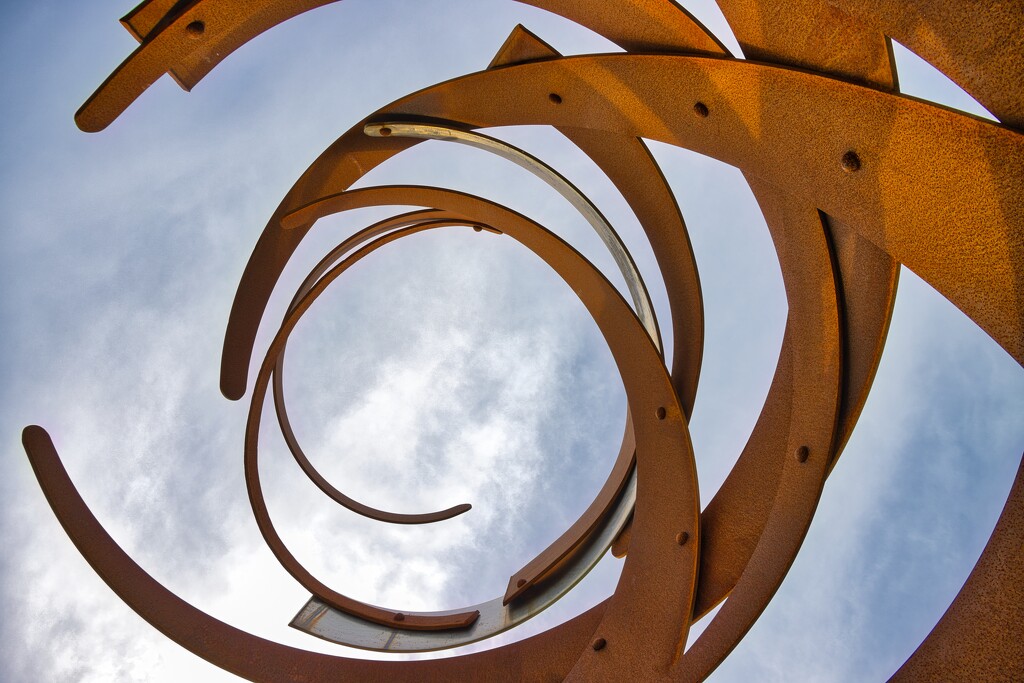 A Pause Within the Spiral by okvalle