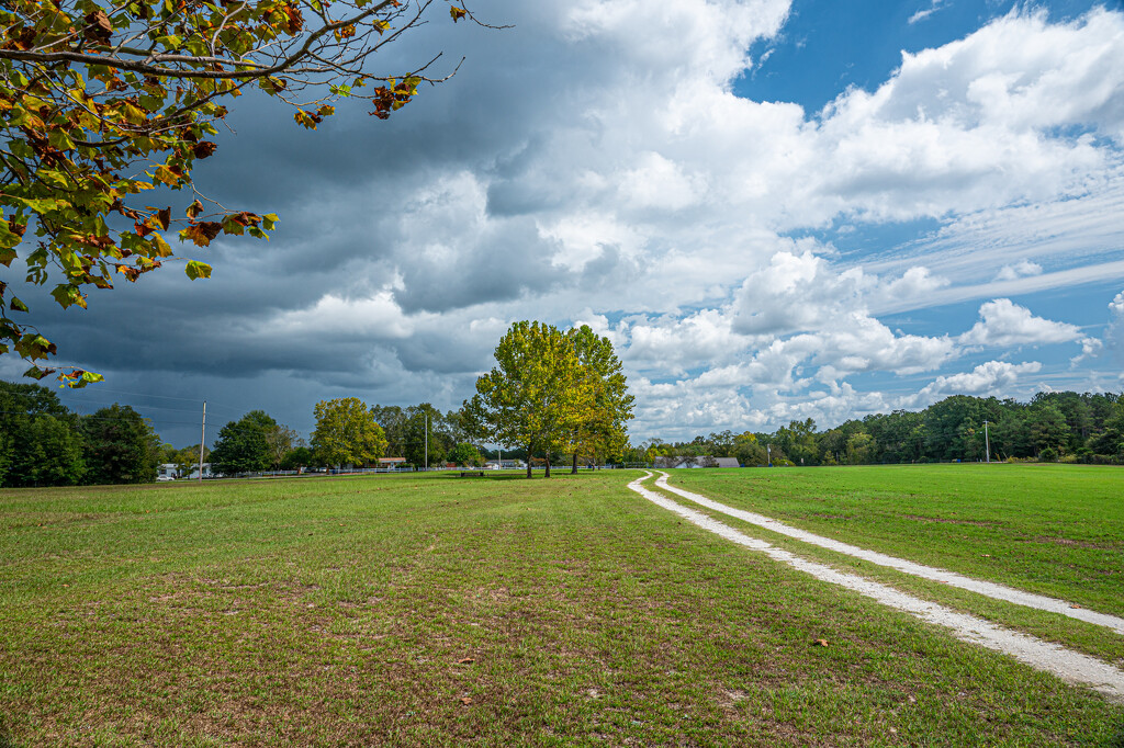 A storm rolling in... by thewatersphotos
