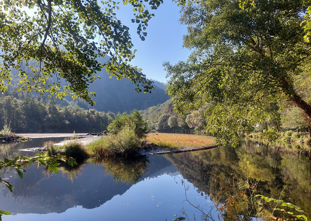 Lake Narcea by busylady