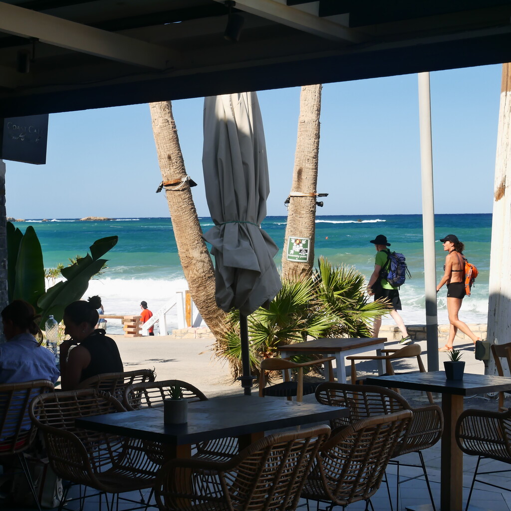 Coast café  by dgrpad