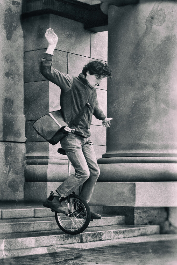 Cycle Style by helenw2