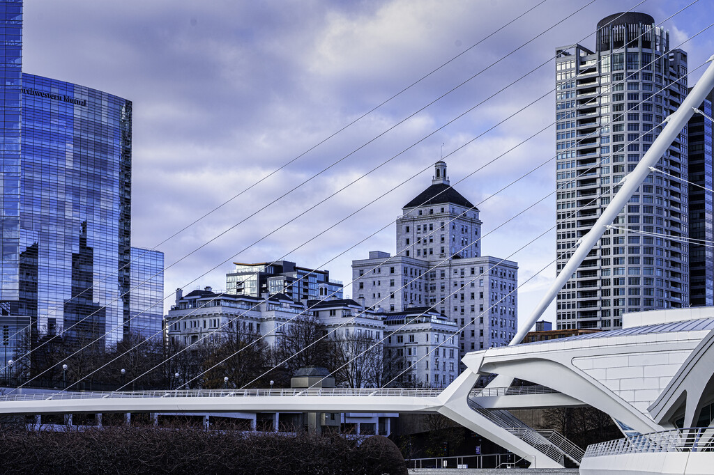 Downtown Milwaukee Architecture by myhrhelper